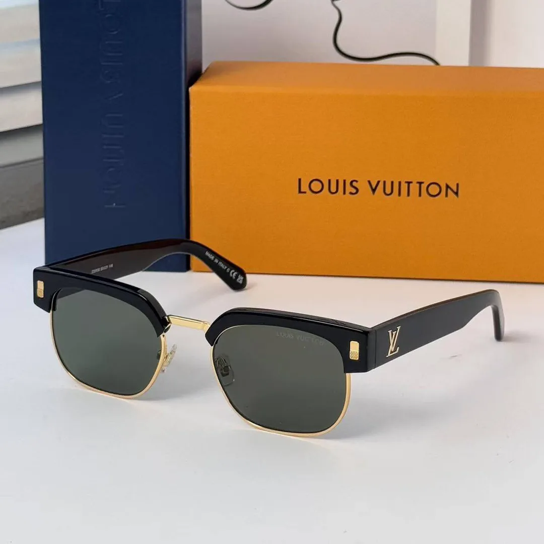 Z2592U Escape Square Sunglasses Black Lenses