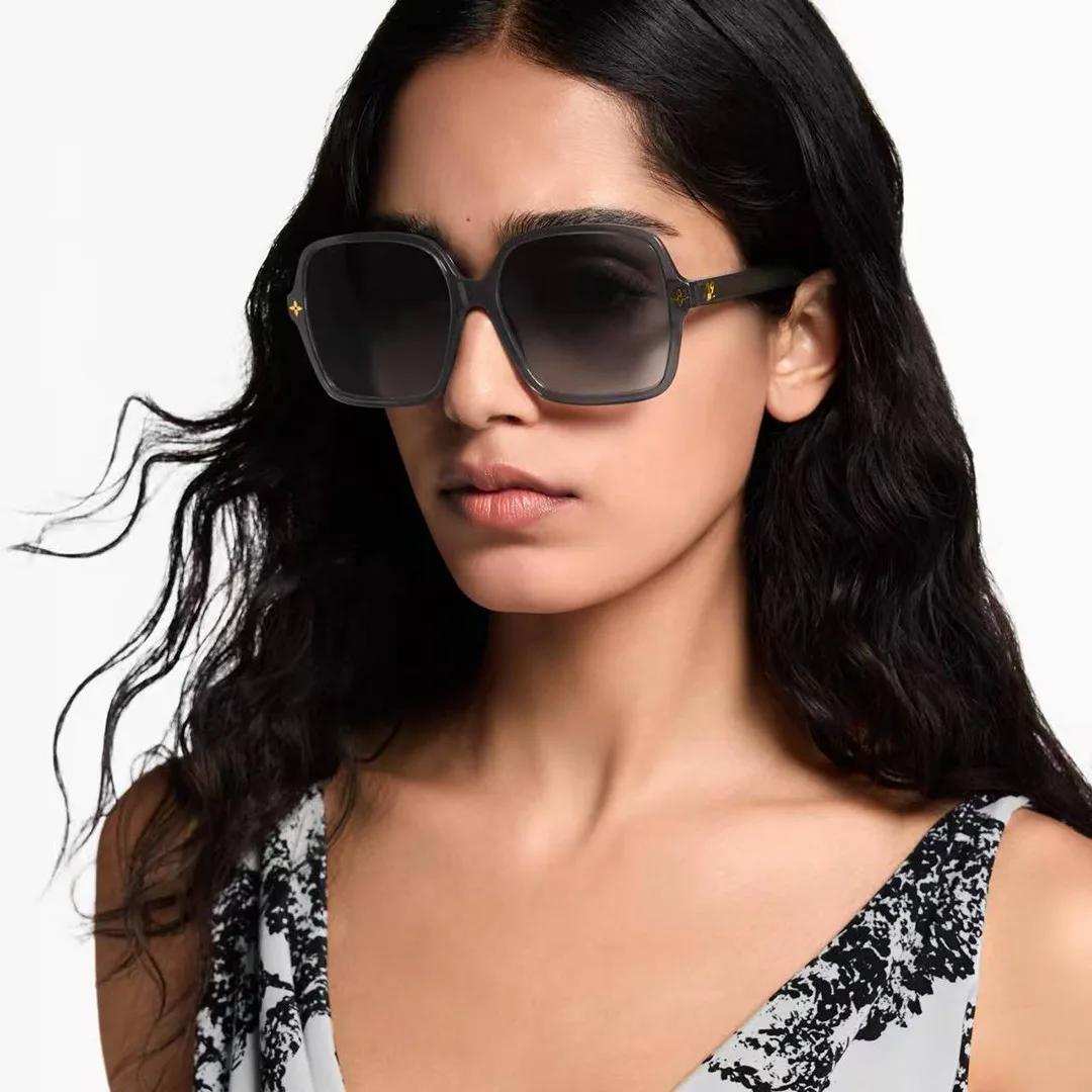 Z2819W Aura Square Sunglasses Anthracite Gray