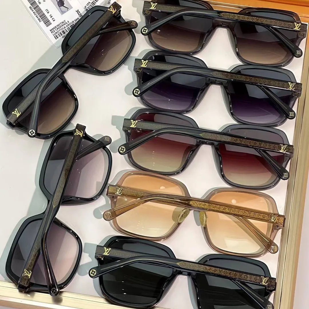 Z2819W Aura Square Sunglasses Anthracite Gray