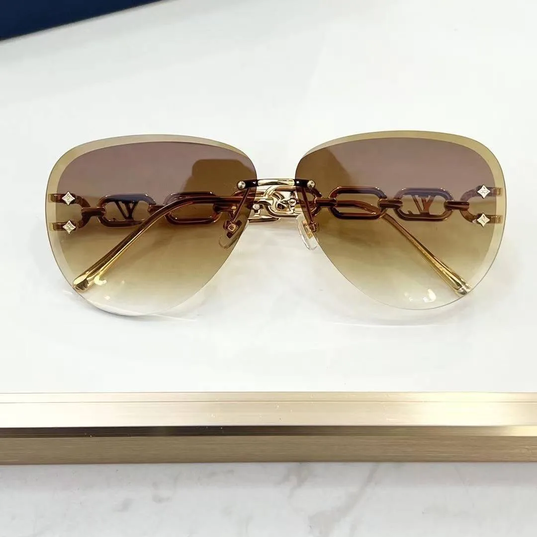 Z2664U Jewel Cat Eye Sunglasses Gradient Brown Lenses