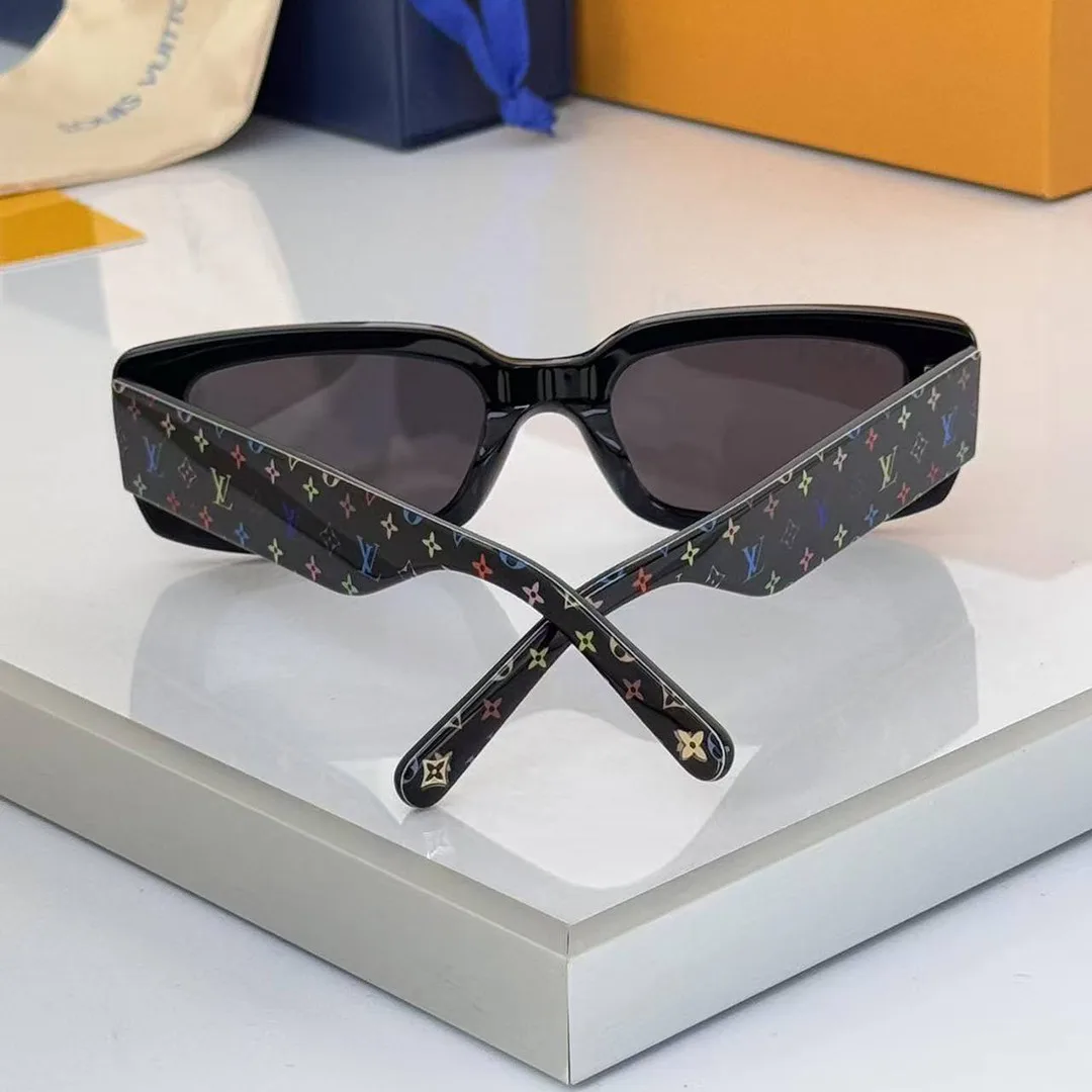 Z2709W L.V x TM Multigram Cat Eye Sunglasses Monogram Multicolor Pattern