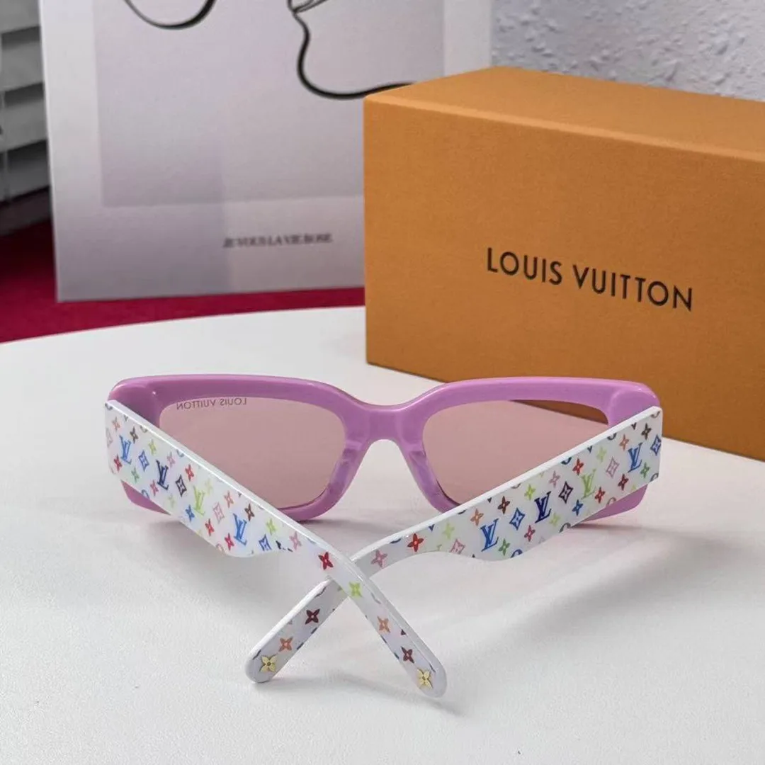 Z2711W L.V x TM Multigram Cat Eye Sunglasses Pink Lenses