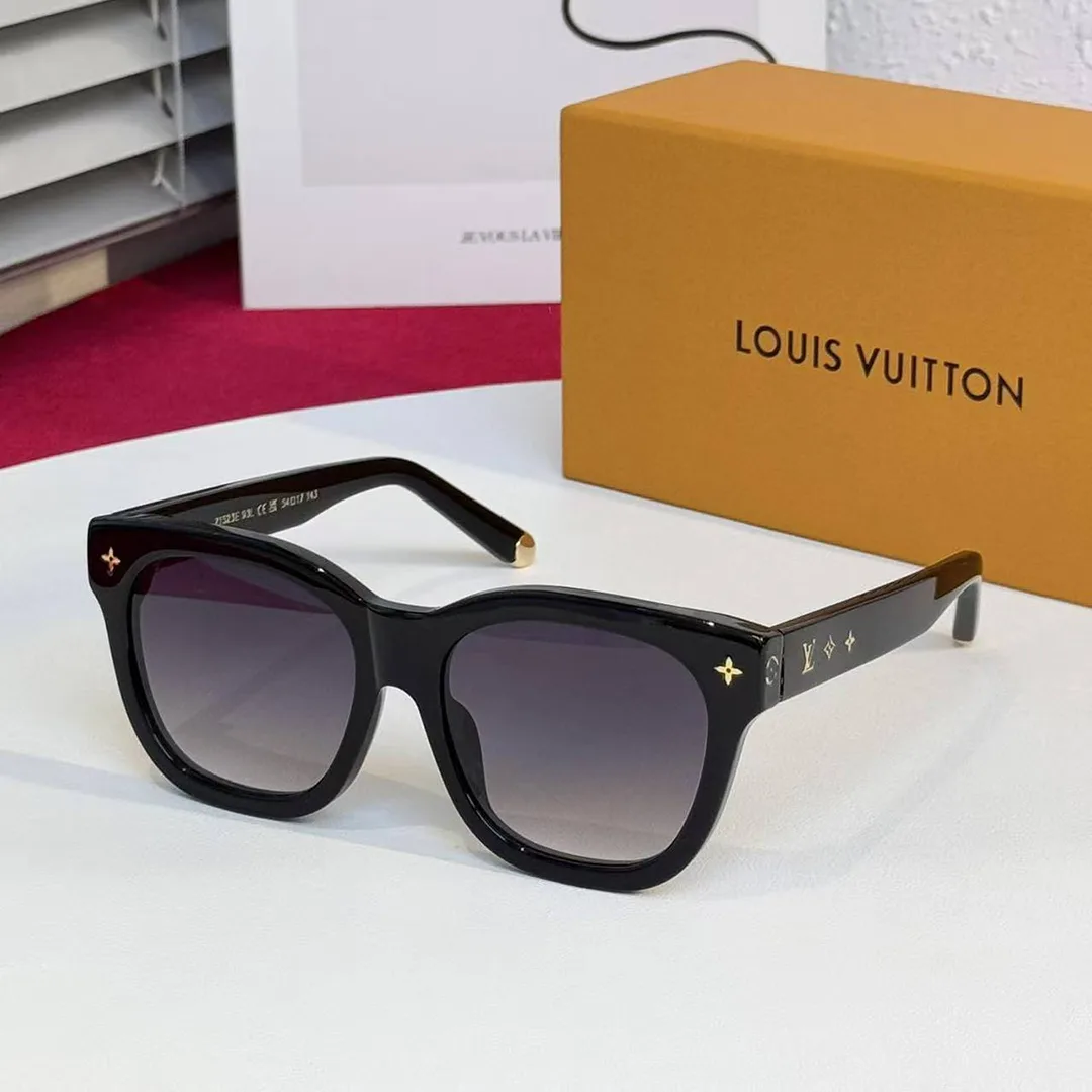 Z1523W My Monogram Square Sunglasses Black Lenses