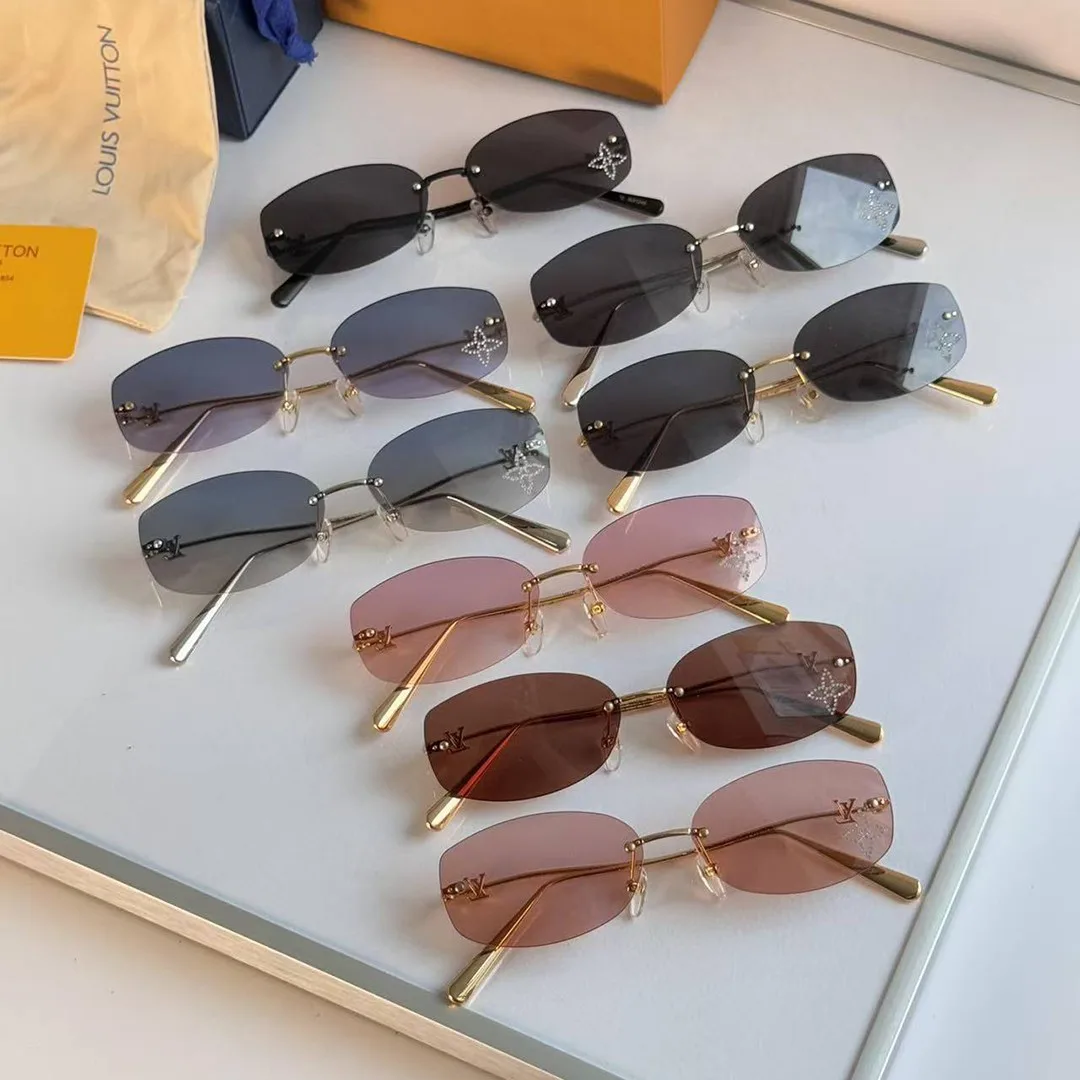 Z2959U Glam 2 Oval Sunglasses Gradient Blue Lenses