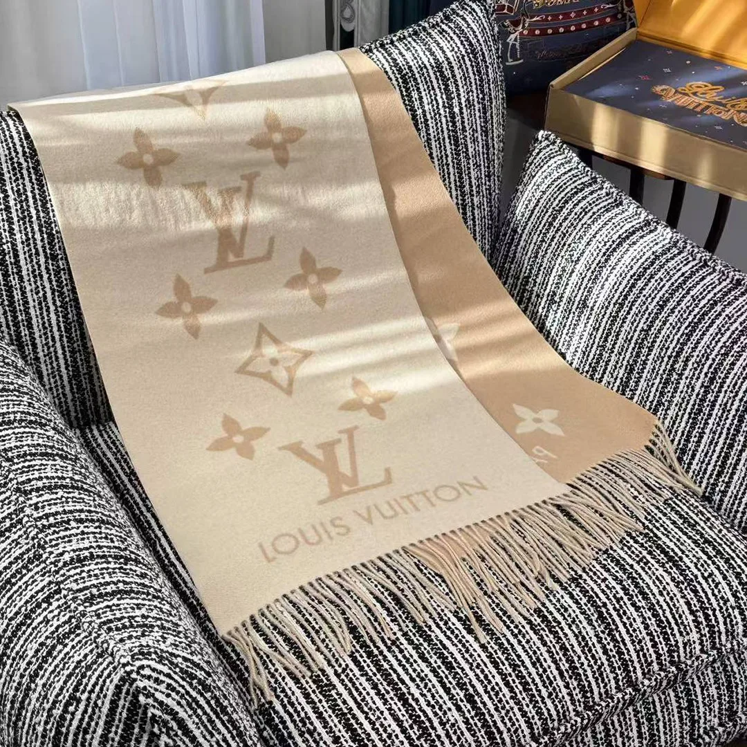 M78123 Reykjavik Scarf Light Beige Monogram Pattern