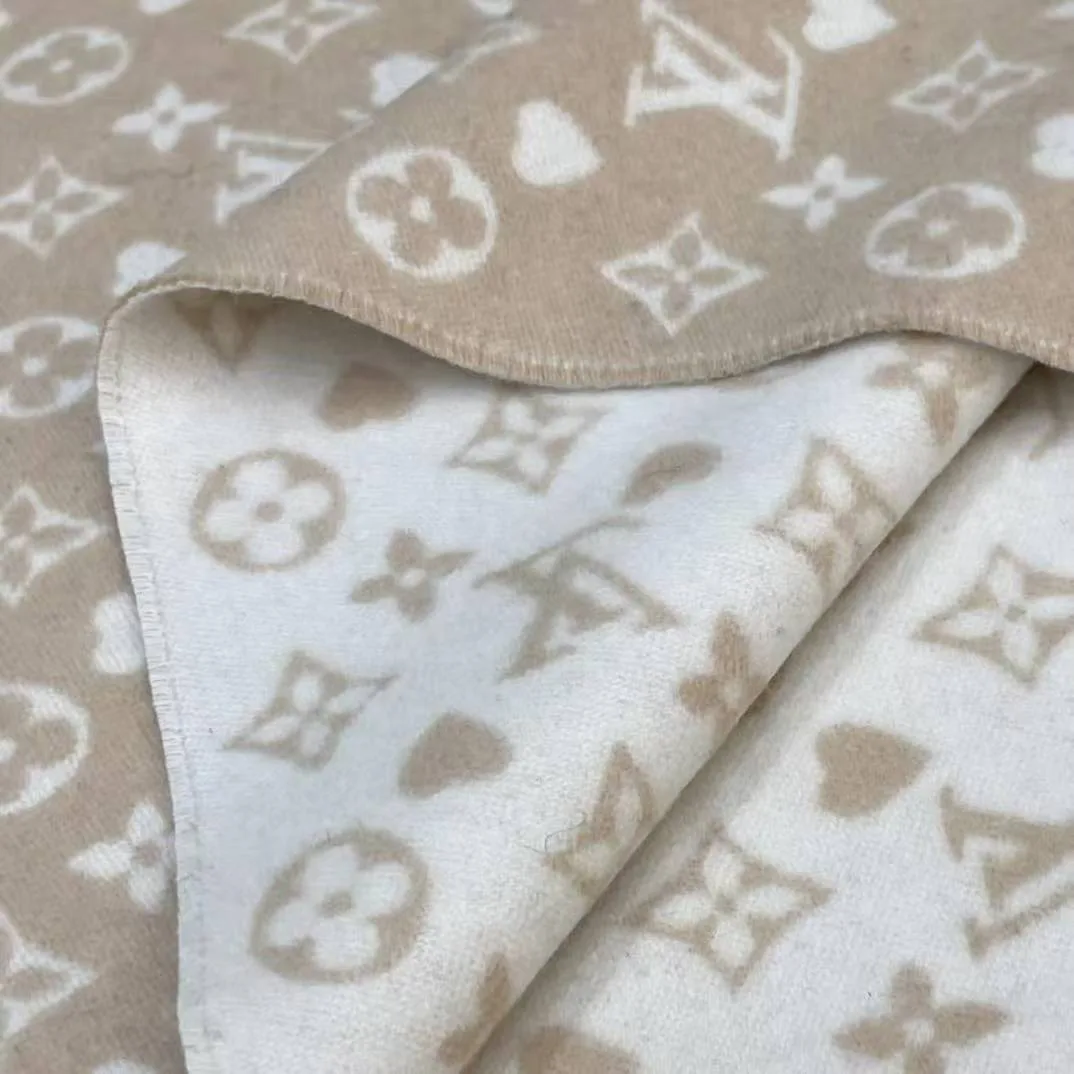 M76900 Game On Scarf Dune Beige Monogram Pattern