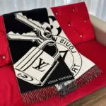 M92855 Lock And Keys Scarf Black Monogram - M76900 1 M92855 Lock And Keys Scarf Black Monogram