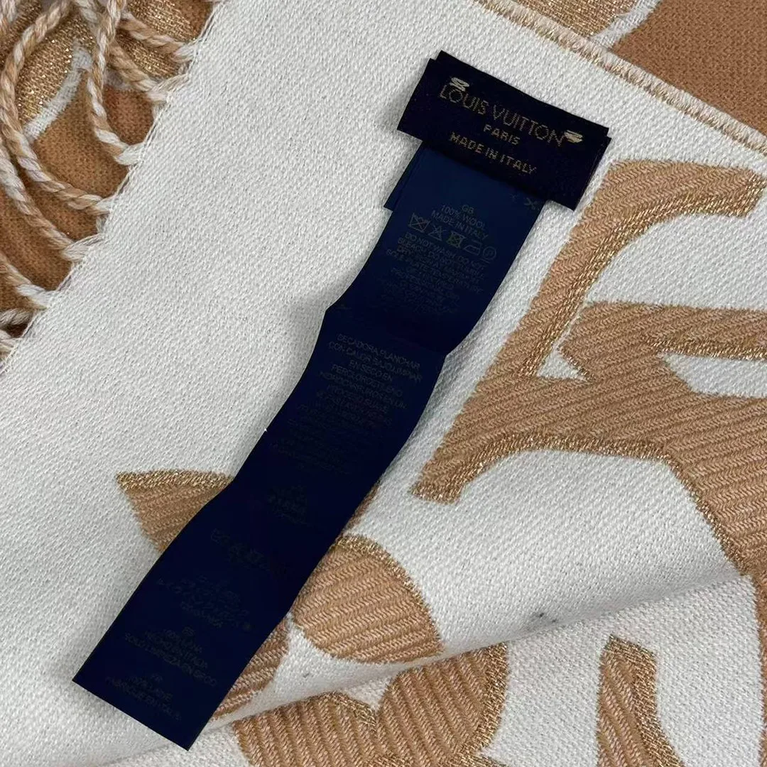 M78160 Essential Shine Scarf Beige Monogram