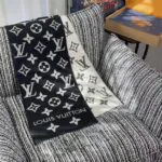 M77853 Essential Scarf Black Monogram - M77728 2 M77853 Essential Scarf Black Monogram