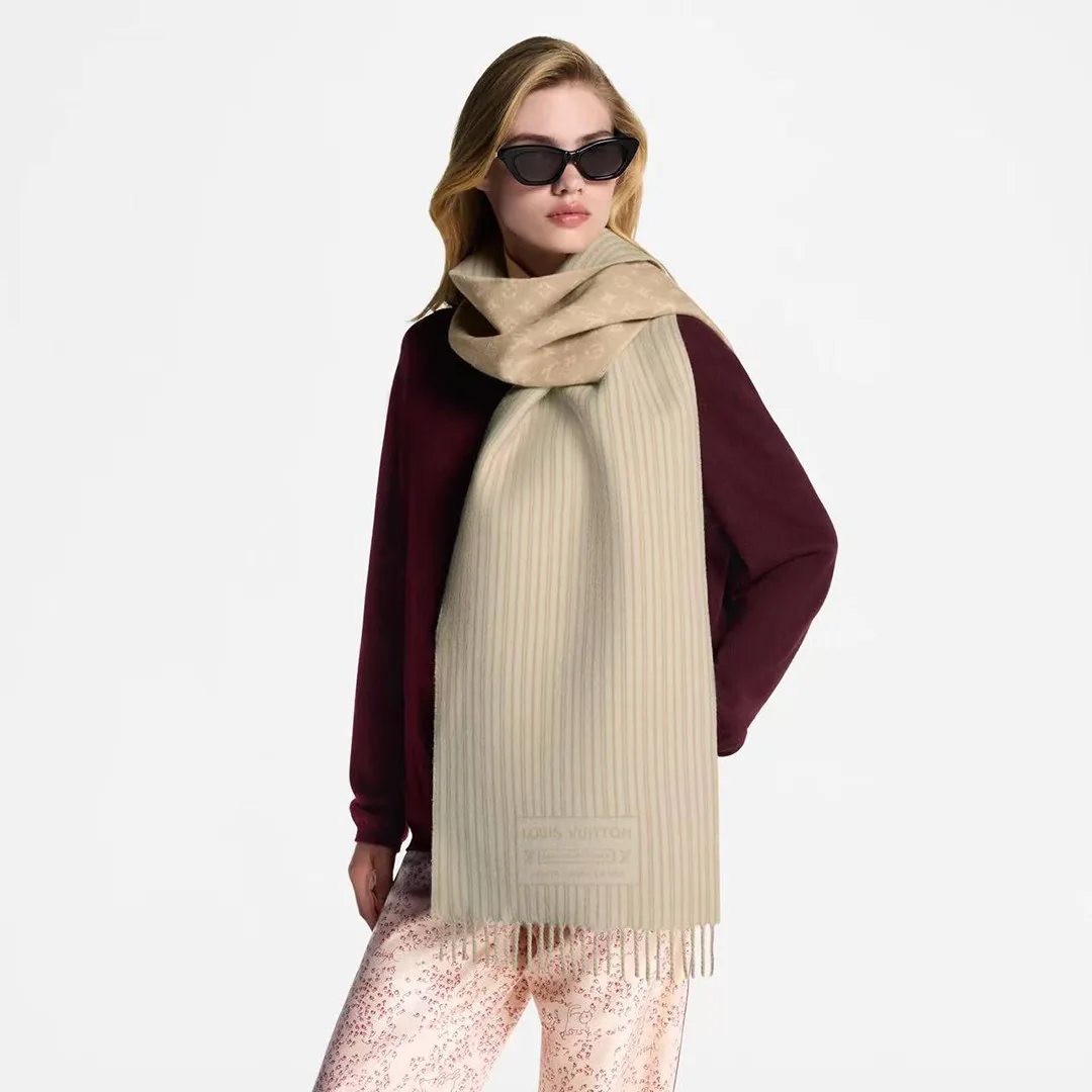 M96621 My Neverfull Scarf Dune Monogram Pattern