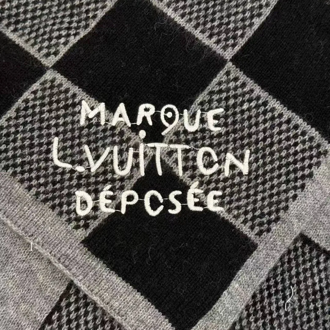 M92664 Damier Heritage Scarf Black Damier Pattern