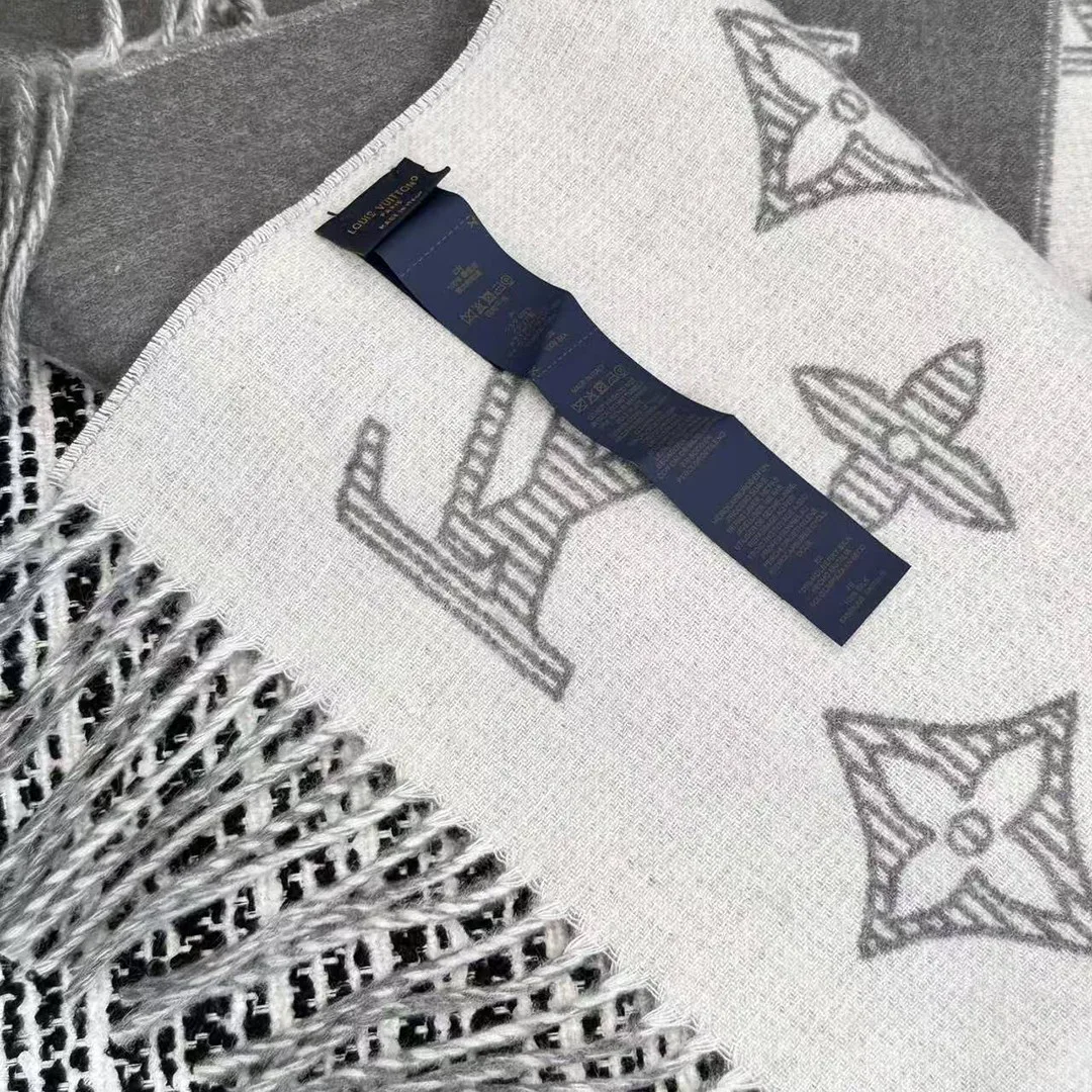 M79126 Monogram Shadow Scarf Light Gray