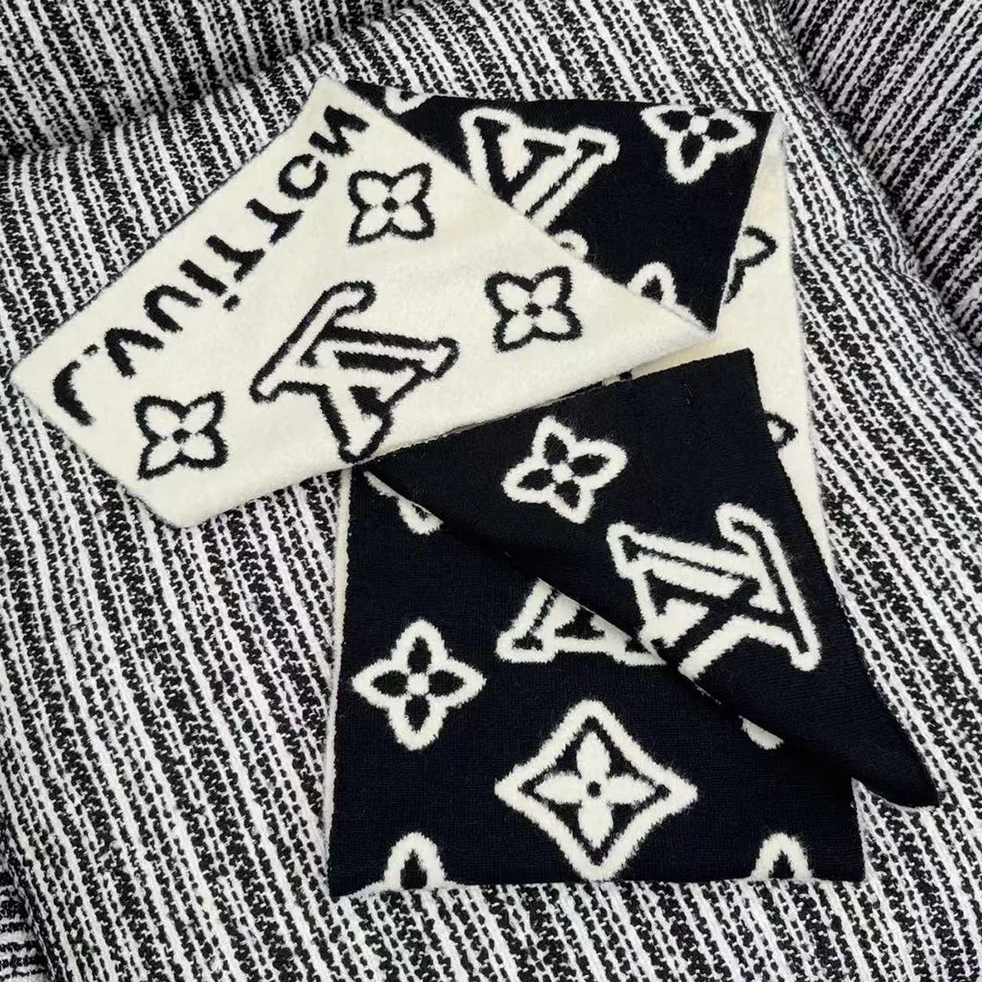 M96963 Monogram Hip Knitted Scarf Black Light Grey