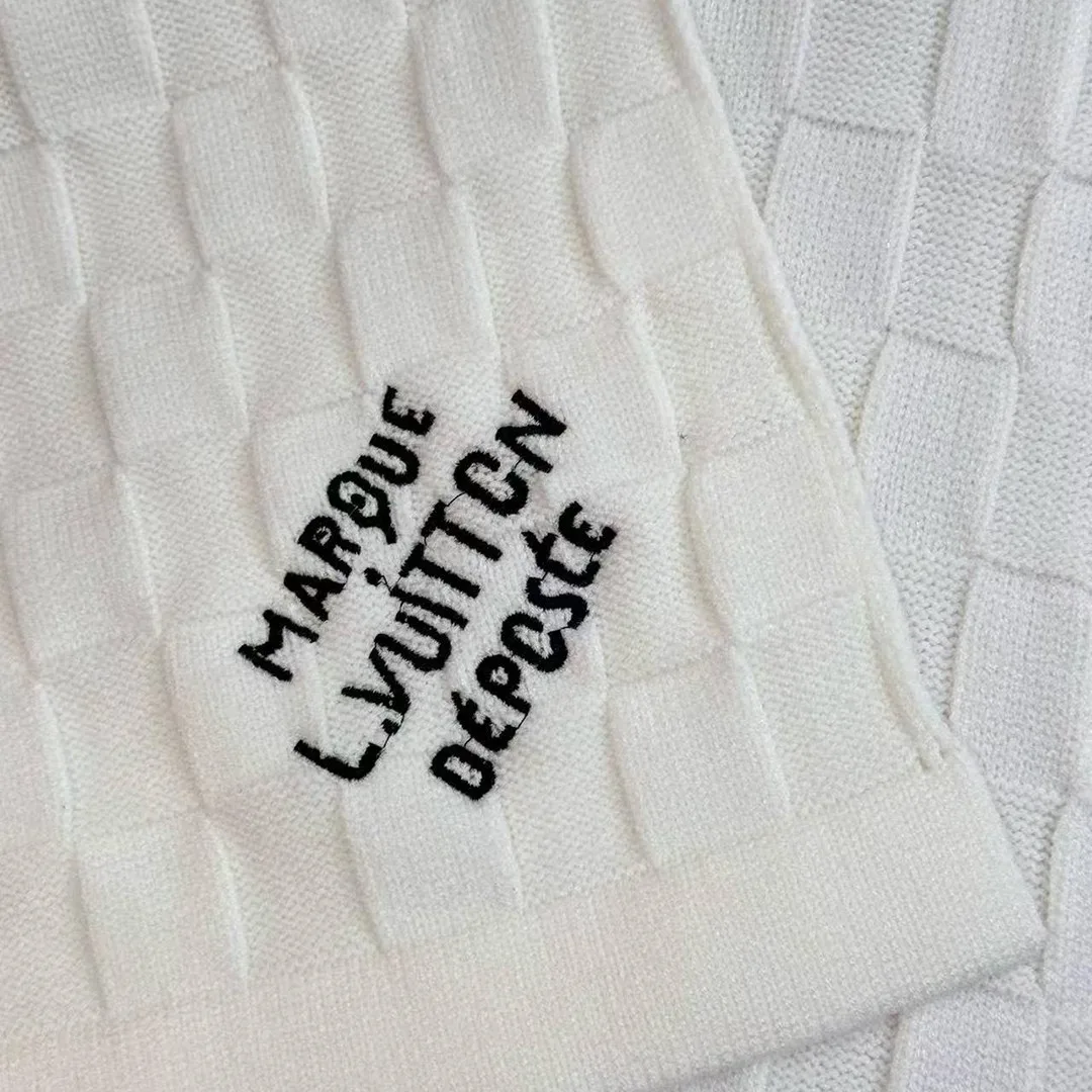 M92755 Damier Snug Scarf Off White Damier Pattern