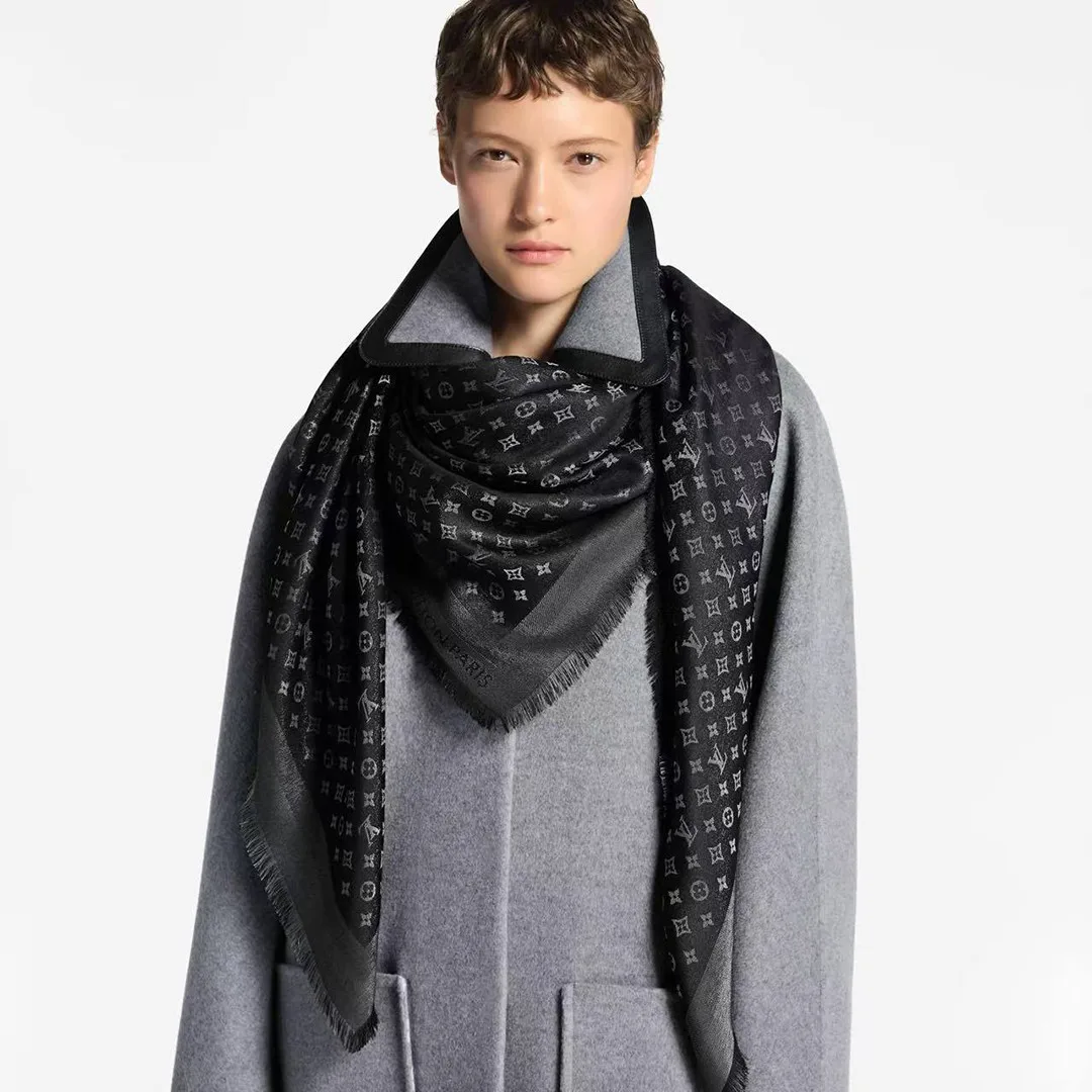 M96655 Moonlight Shawl Black Monogram Pattern