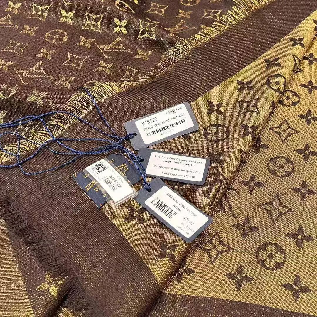 M75122 Monogram Shine Shawl