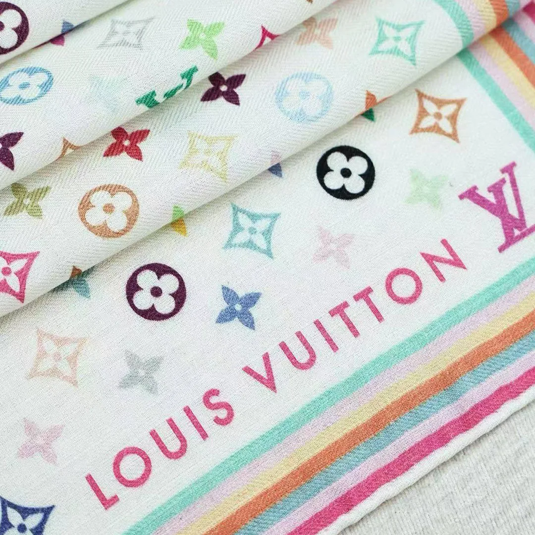 M94974 L.V x TM Monogram Multicolor Shawl White