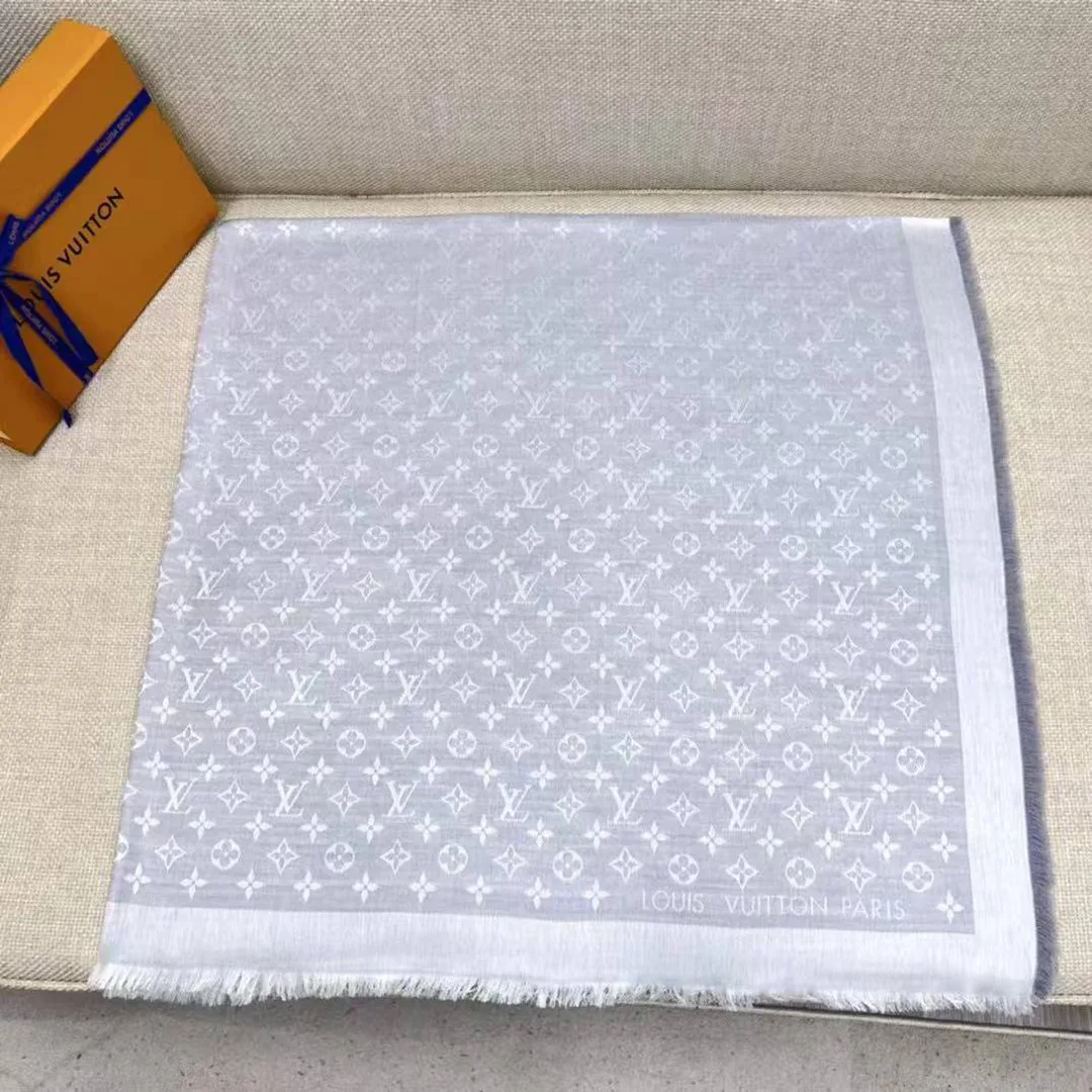 M70804 Denim Monogram Shawl Pearl Gray Monogram Pattern