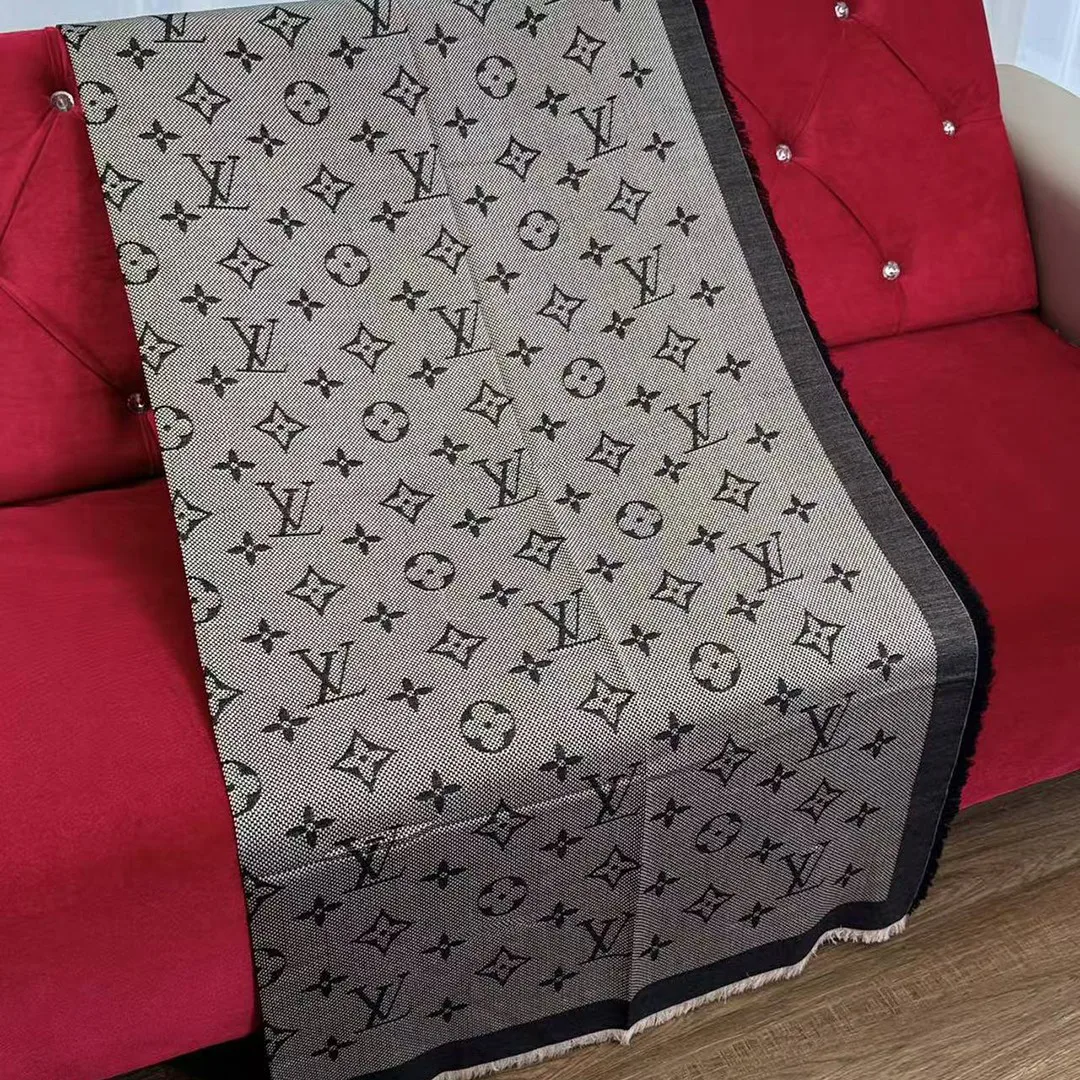 M73677 Neo Natté Monogram Shawl Black Monogram Pattern
