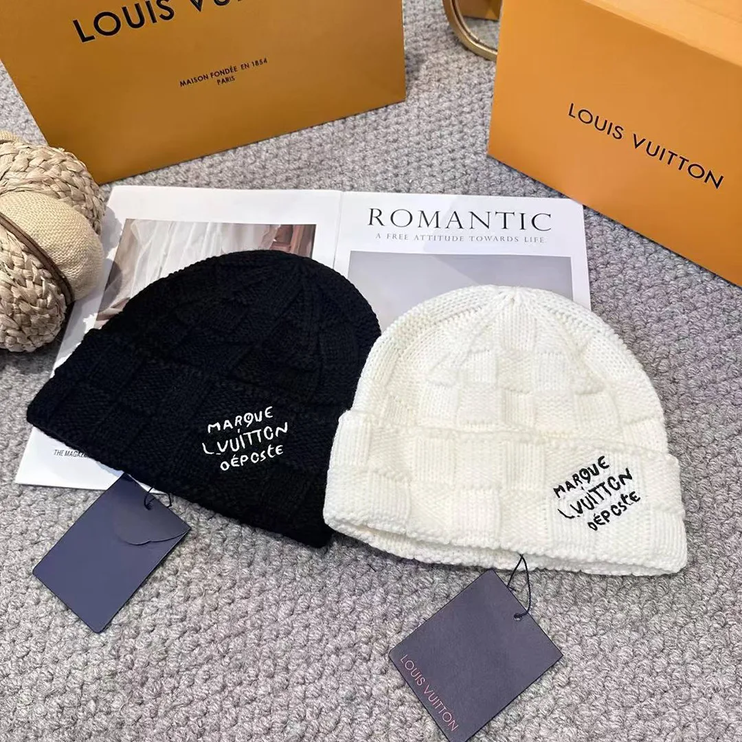 M92739 Damier Snug Beanie Black Damier Knit 100% Wool