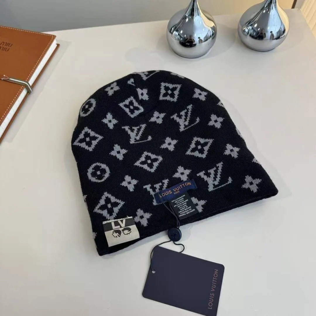 M5226A Fit Monogram Beanie Black 100% Cotton