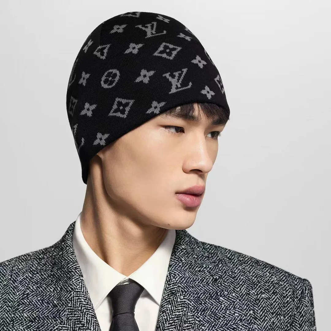 M5226A Fit Monogram Beanie Black 100% Cotton