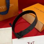 M4391V L.V Initiales Midnight 40mm Reversible Belt Monogram Midnight Black - M4654U 1 M4391V L.V Initiales Midnight 40mm Reversible Belt Monogram Midnight Black