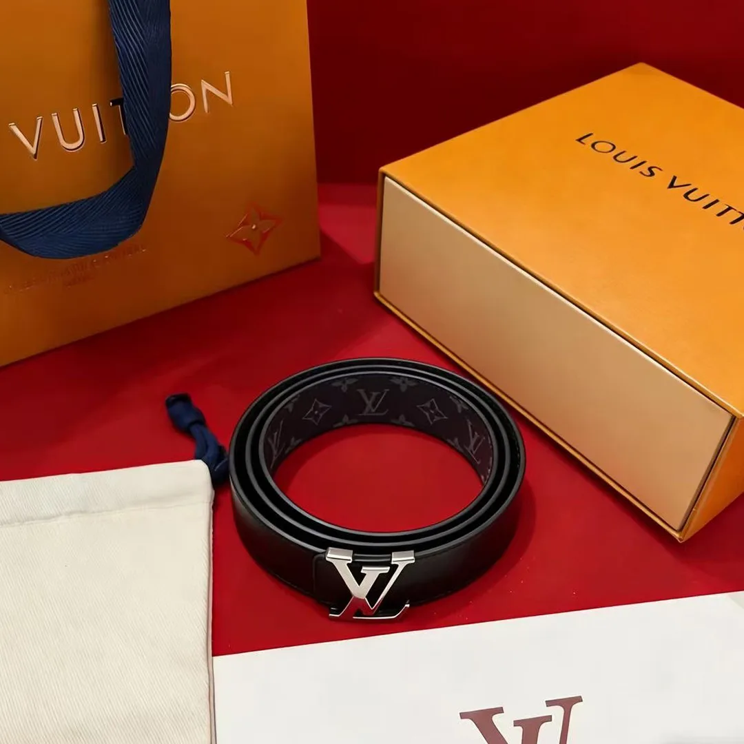 M9043U L.V Initiales 40mm Reversible Monogram Eclipse