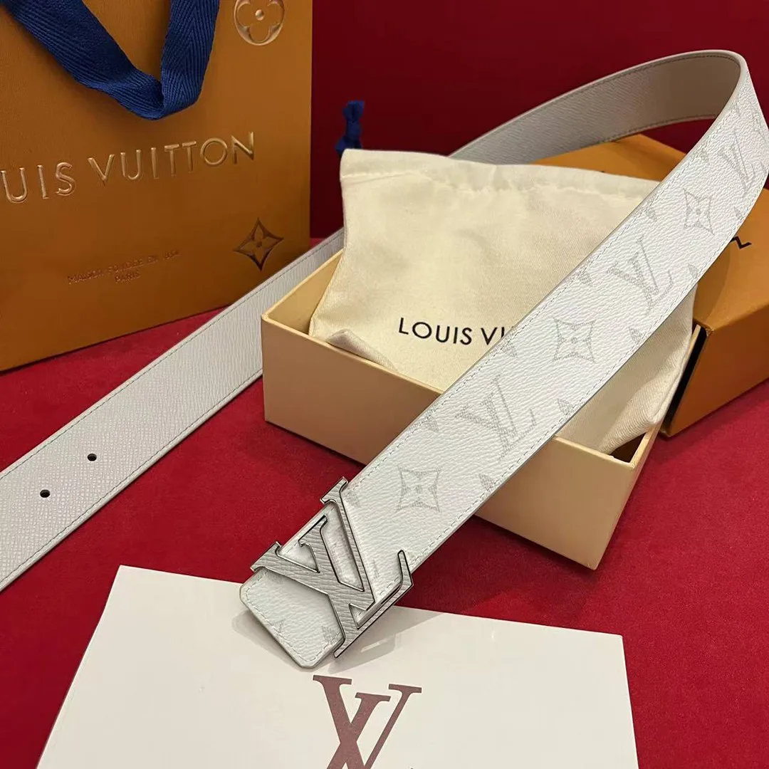 M0713U L.V Initiales 40mm Reversible Belt Monogram Canvas Taïga Calf Leather