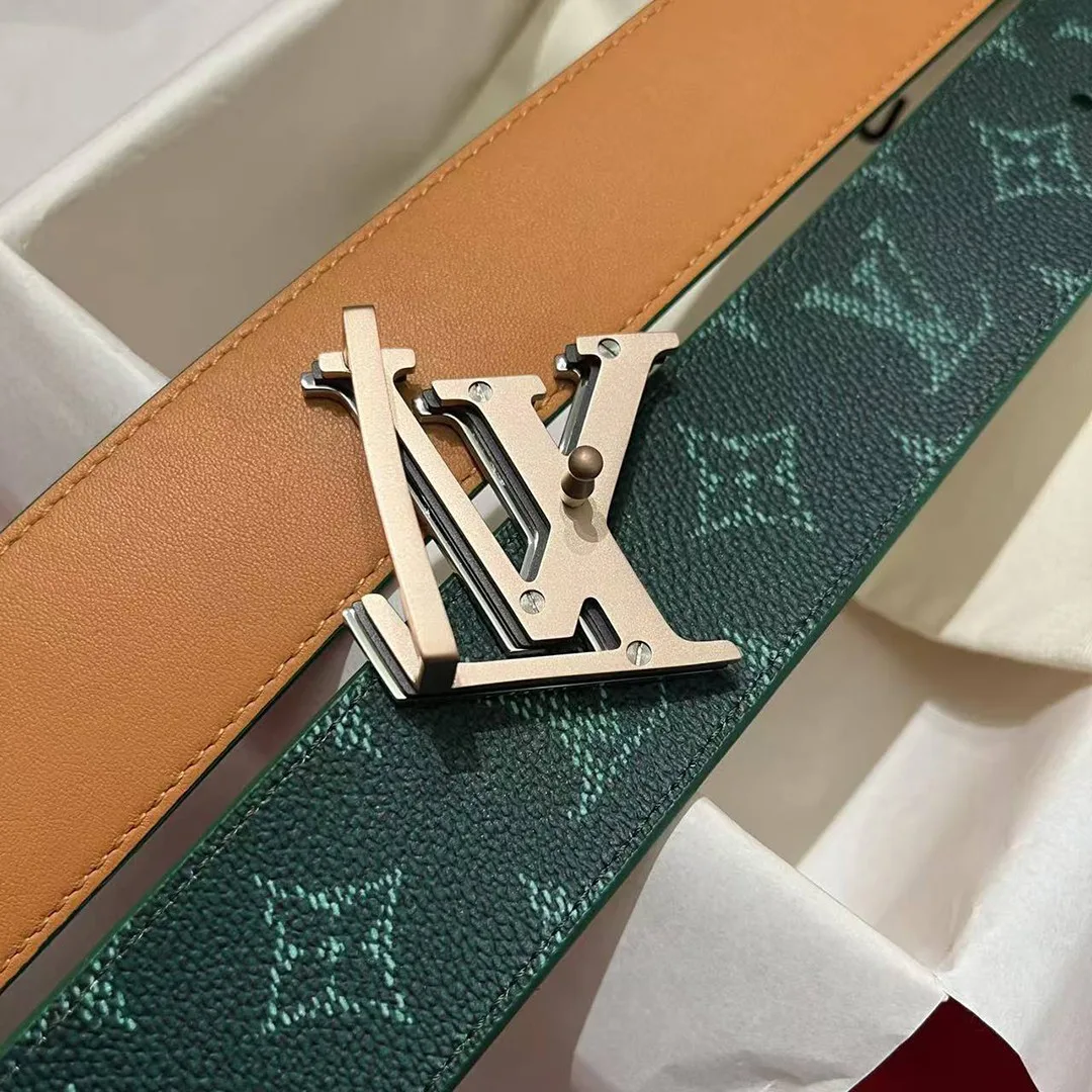 M4557U L.V Dimension Monogram Heritage 40mm Reversible Belt Monogram Canvas Taïga Calf Leather