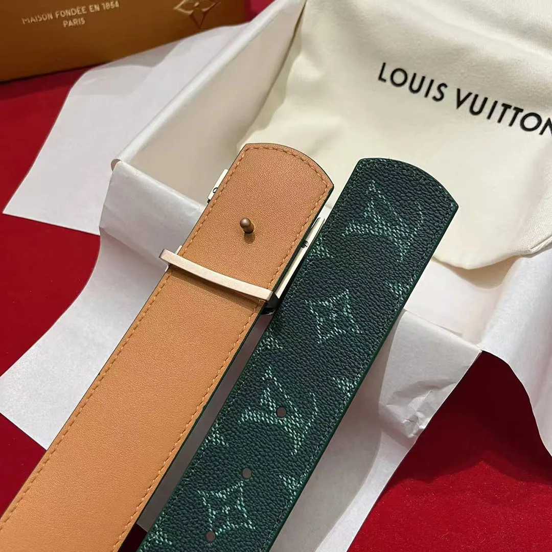M4557U L.V Dimension Monogram Heritage 40mm Reversible Belt Monogram Canvas Taïga Calf Leather