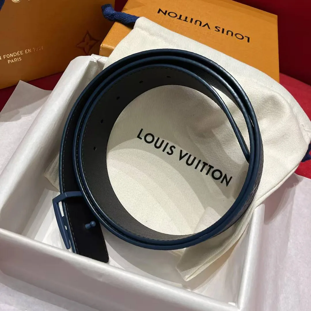 M8663U L.V Initiales Taurillon Monogram 40mm Reversible Belt Navy blue Embossed Monogram Pattern Leather