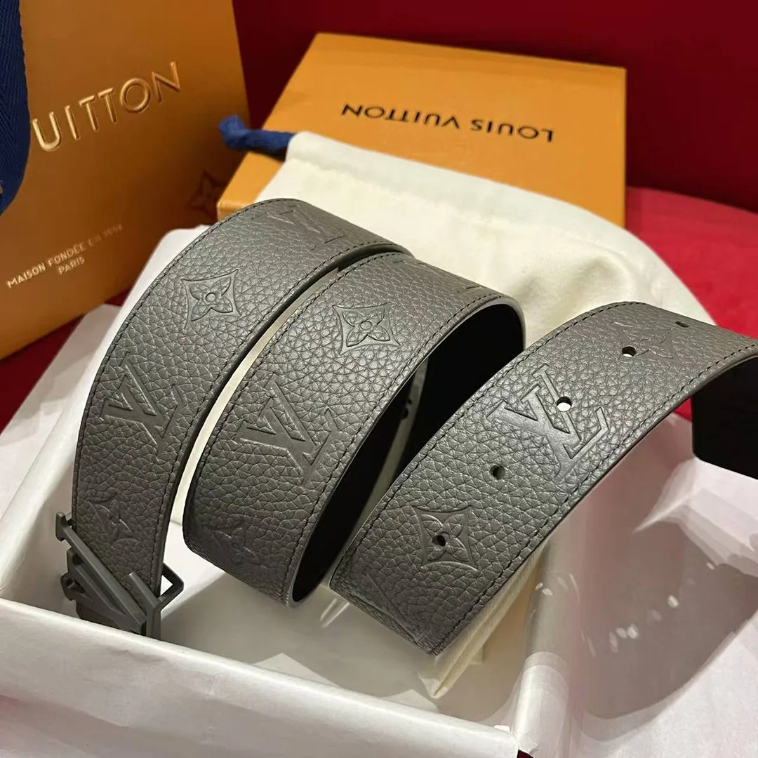 M8662U L.V Initiales Taurillon Monogram 40mm Reversible Belt Dark Grey Embossed Monogram Pattern Leather