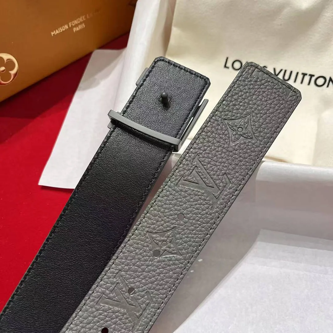 M8662U L.V Initiales Taurillon Monogram 40mm Reversible Belt Dark Grey Embossed Monogram Pattern Leather