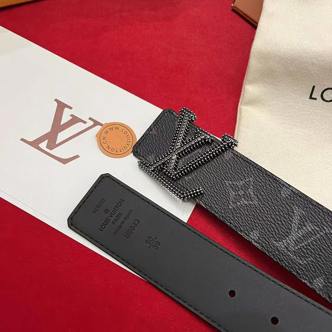 M8852U L.V Initiales Studs 40mm Reversible Belt Monogram Eclipse Canvas Leather
