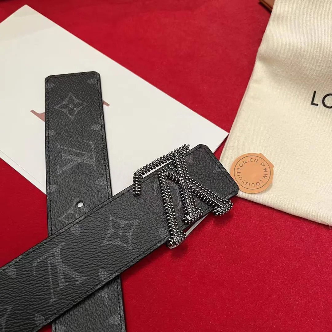 M8852U L.V Initiales Studs 40mm Reversible Belt Monogram Eclipse Canvas Leather