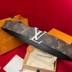 M9821U L.V Initiales 40mm Reversible Belt Monogram Canvas Leather - M0212U 1 M9821U L.V Initiales 40mm Reversible Belt Monogram Canvas Leather