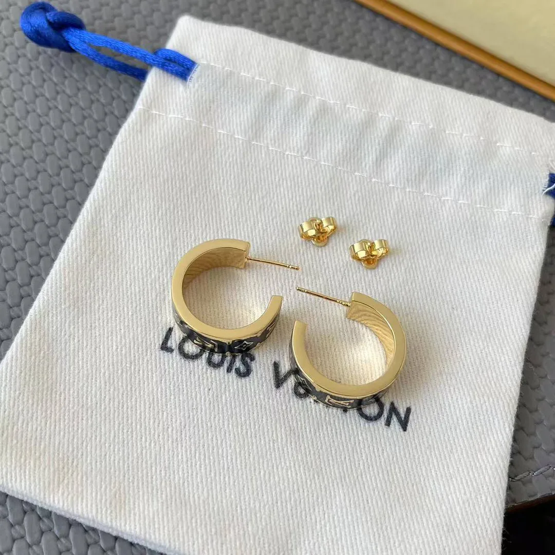 M01833 Nanogram Enamel Earrings Black Enamel