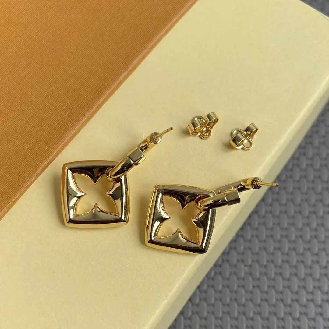 M01174 Puffygram Earrings Monogram Flower Pendants