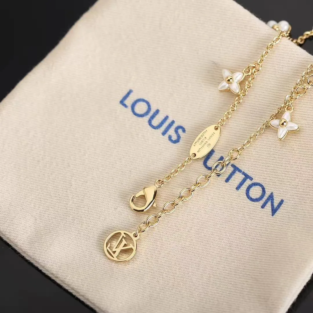 M0940A Floragram Bracelet Adjustable Chain with Circle Charm