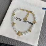 M1129A My Pearl Bracelet Adjustable Chain with Circle Charm - M0940A 1 M1129A My Pearl Bracelet Adjustable Chain with Circle Charm