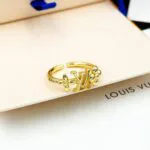 M1461S L.V Iconic Ring L.V Initials and Monogram Flower Signatures - M1913M 1 M1461S L.V Iconic Ring L.V Initials and Monogram Flower Signatures