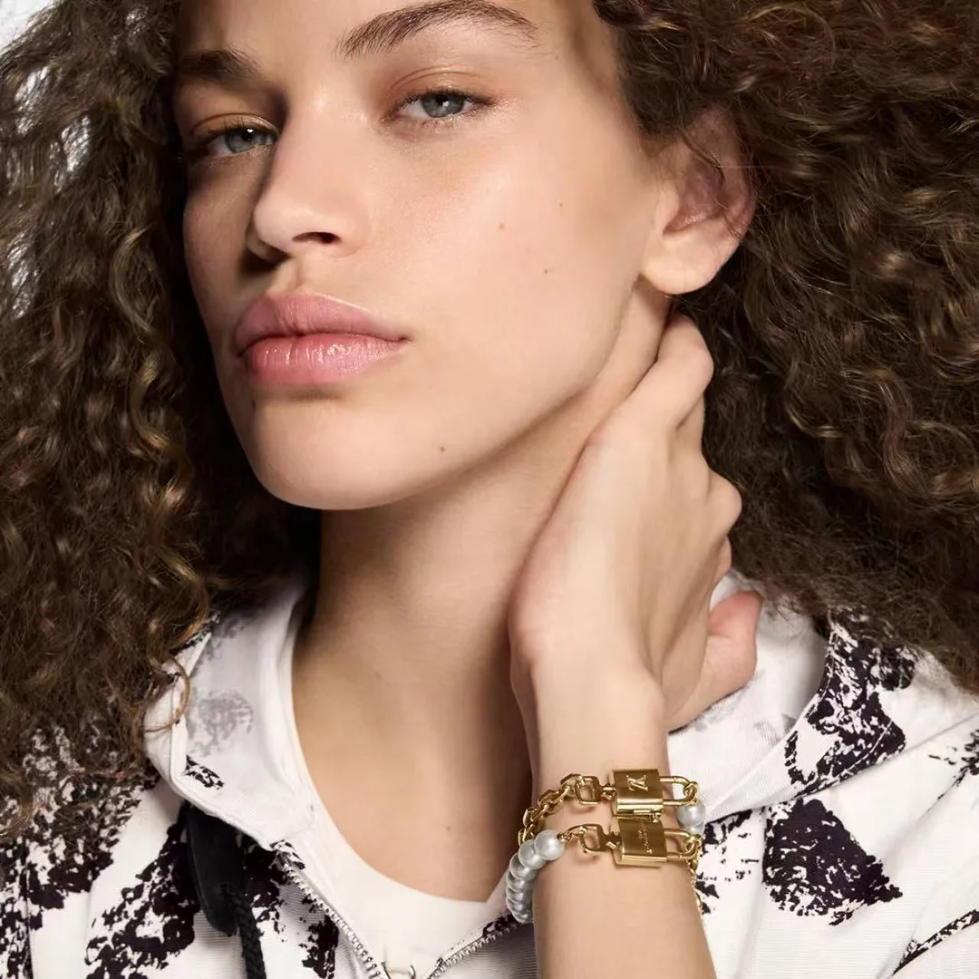 M02977 Pearlock Necklace Wearable as a Chocker or Bracelet