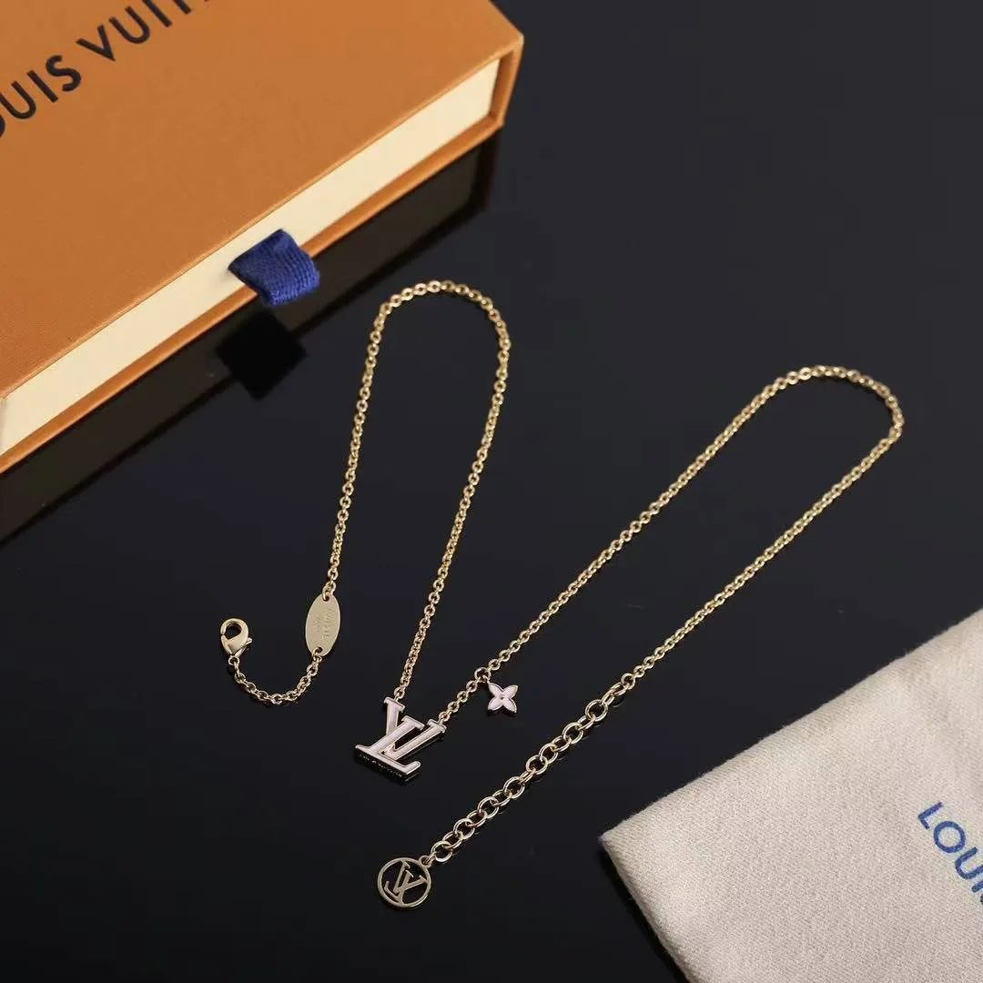 M01215 Iconic Enamel Necklace Initials and Monogram Flower Charms
