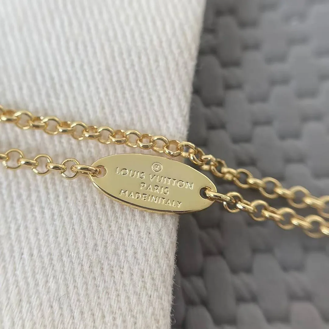 M01845 Lady Necklace Initials and Monogram Flower Charms