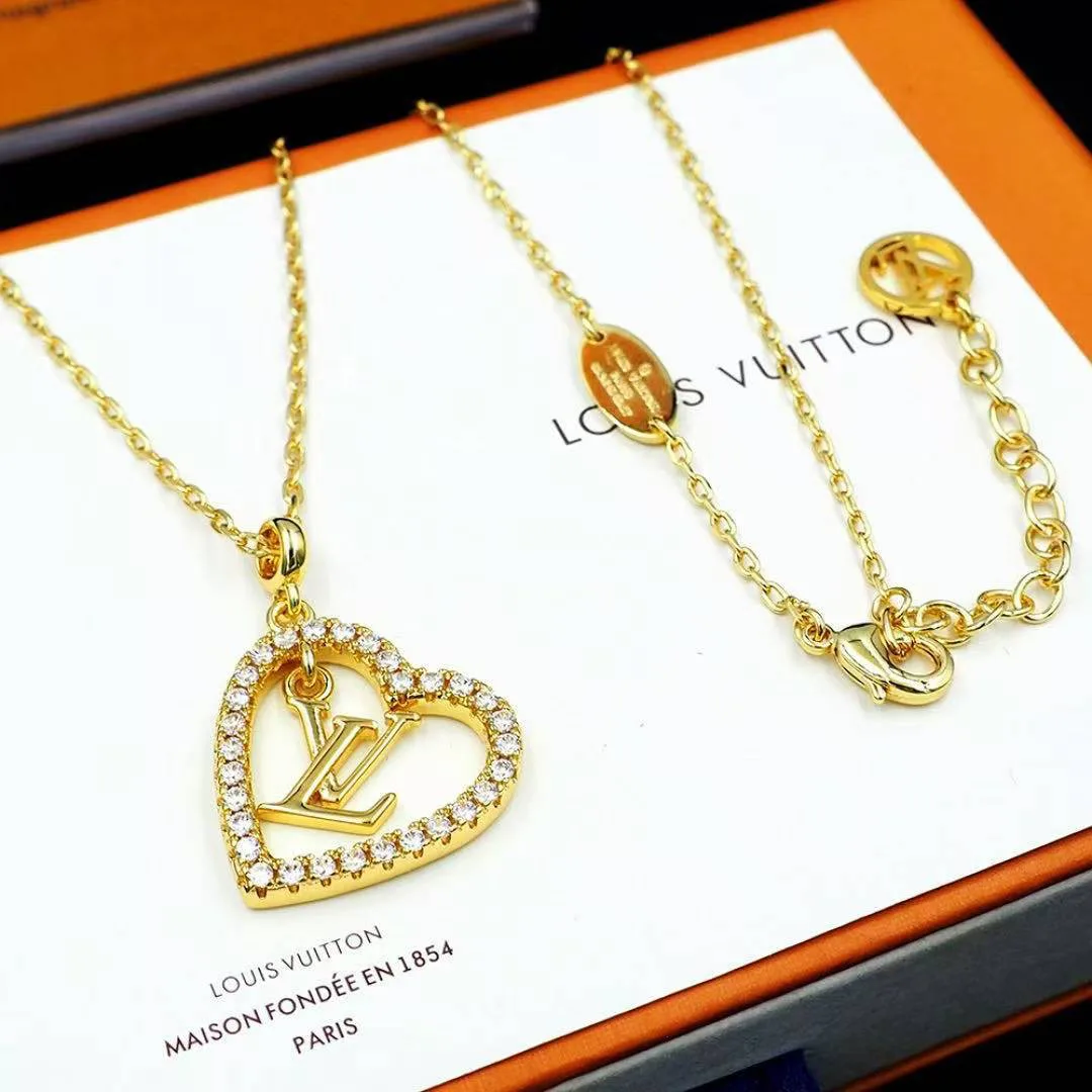 M02389 My Heart Necklace Initials and Heart Emblems