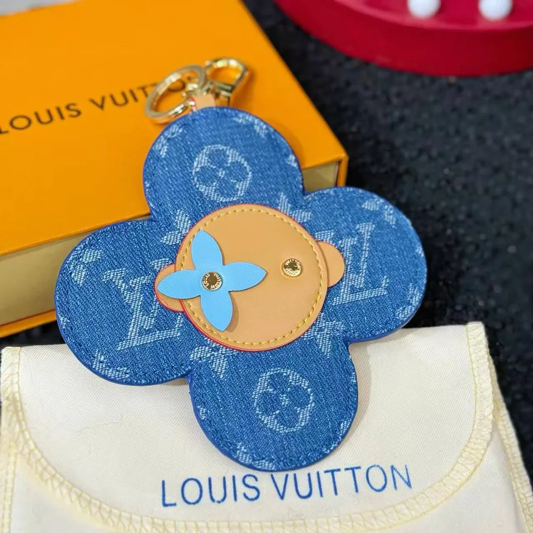 M03659 Vivienne Denim Bag Charm Monogram Denim