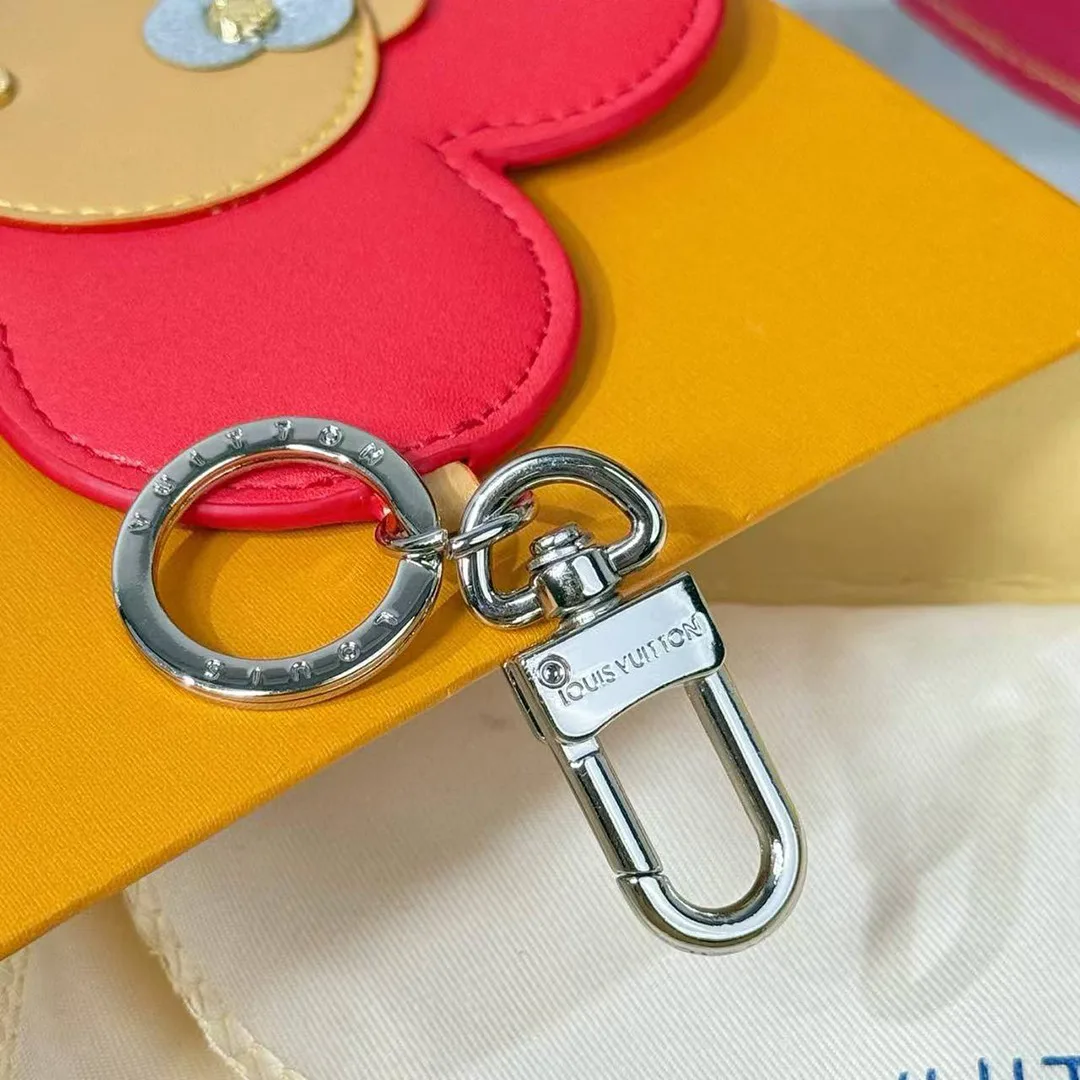 M03661 57th Street NYC Vivienne I NY Bag Charm Vivienne Character