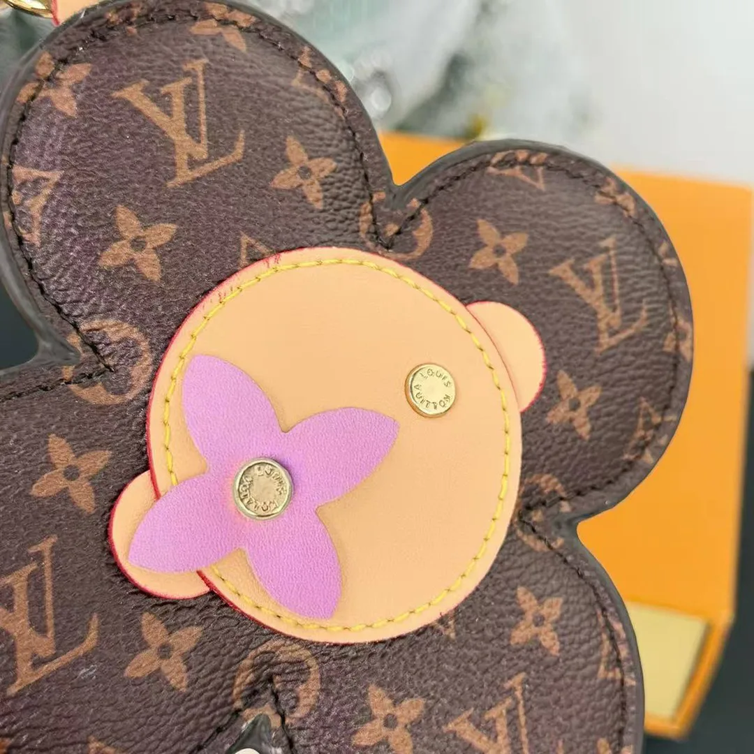 M03818 Vivienne Bag Charm Monogram Vivienne Character