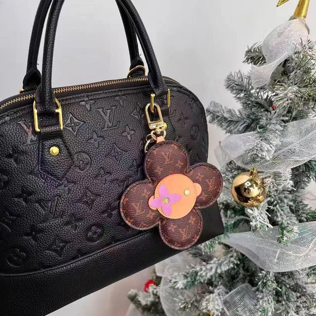 M03818 Vivienne Bag Charm Monogram Vivienne Character
